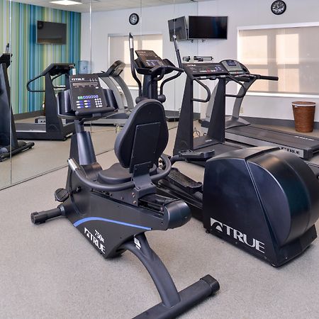 Holiday Inn Express Hotel & Suites St. Louis West-O'Fallon By Ihg Екстериор снимка