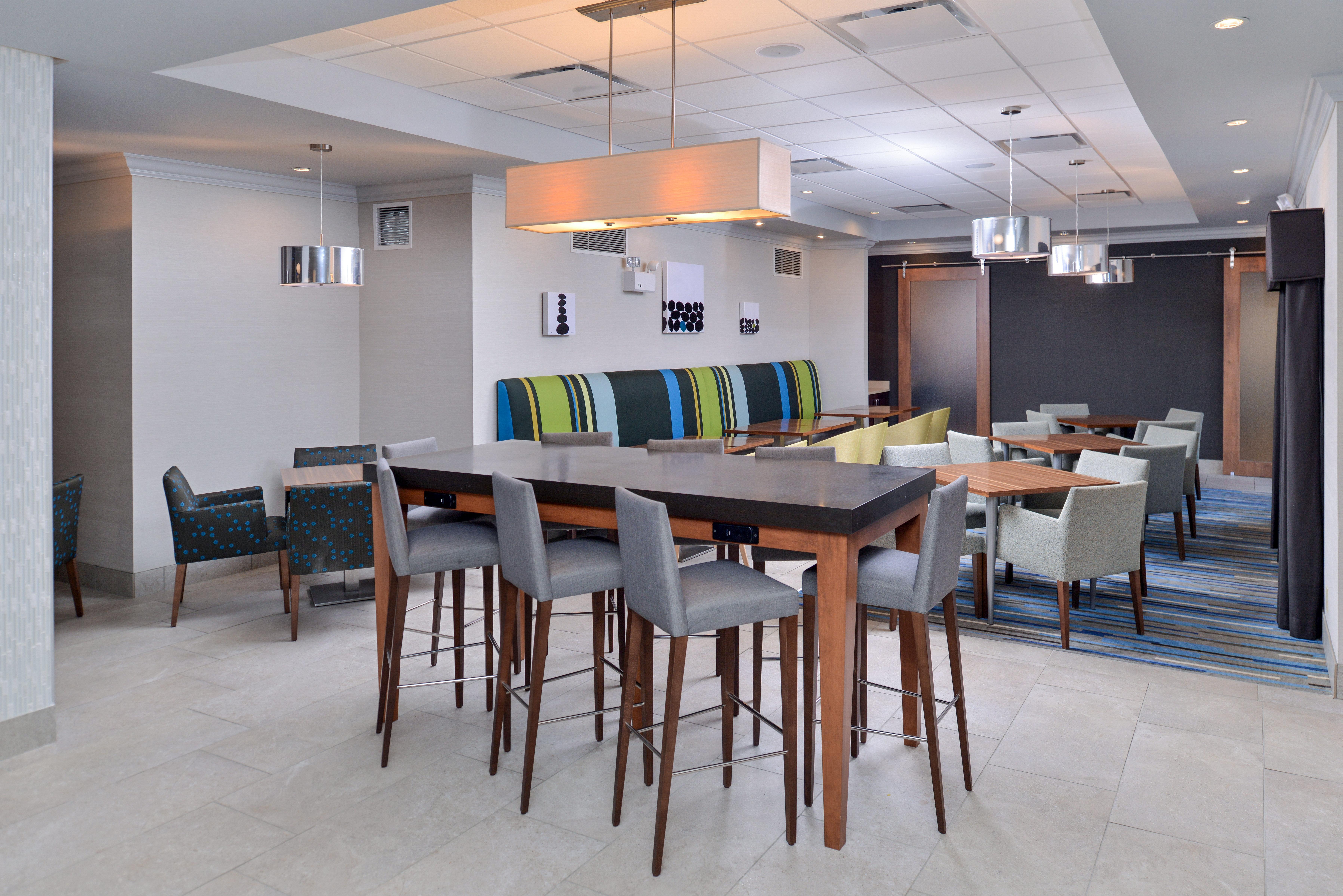 Holiday Inn Express Hotel & Suites St. Louis West-O'Fallon By Ihg Екстериор снимка
